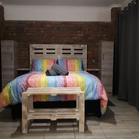 Meadows Guesthouse Germiston Luaran gambar