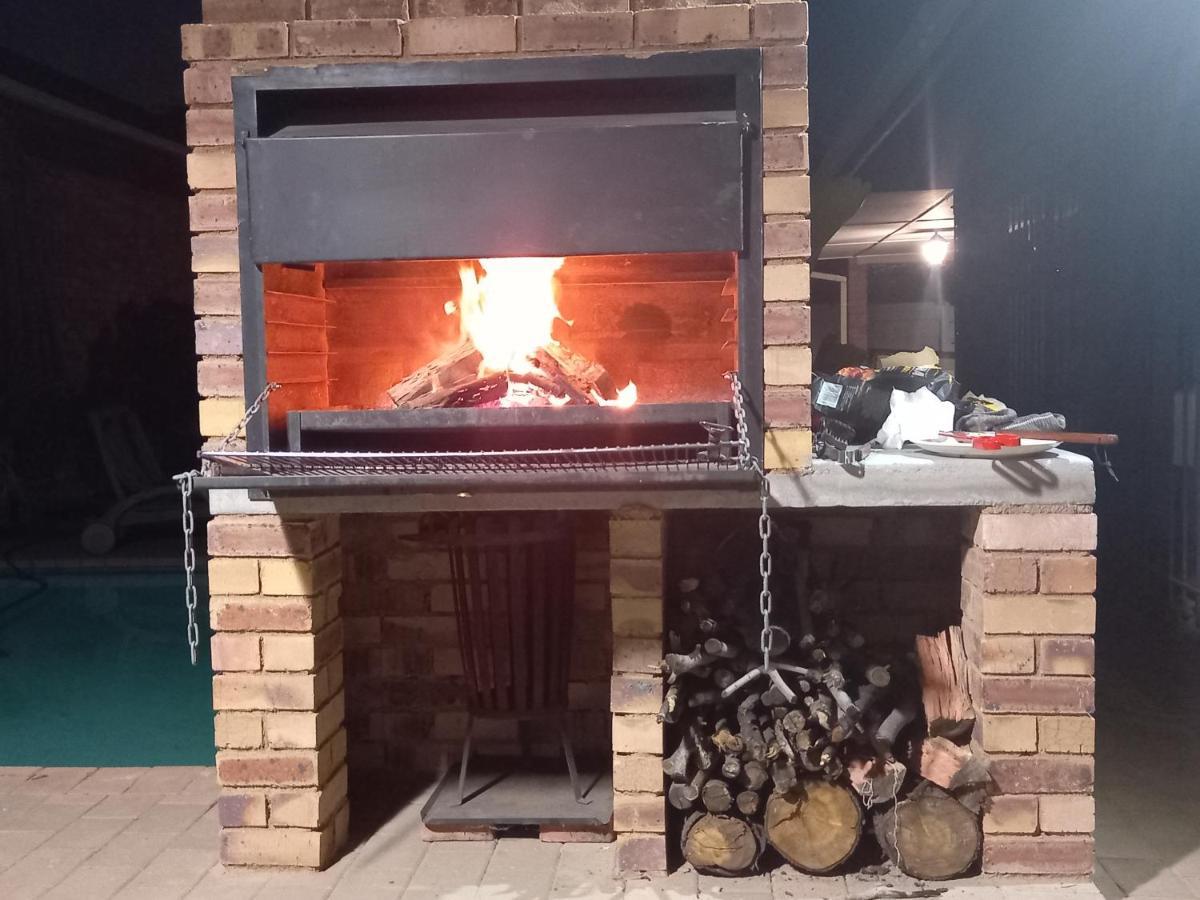 Meadows Guesthouse Germiston Luaran gambar