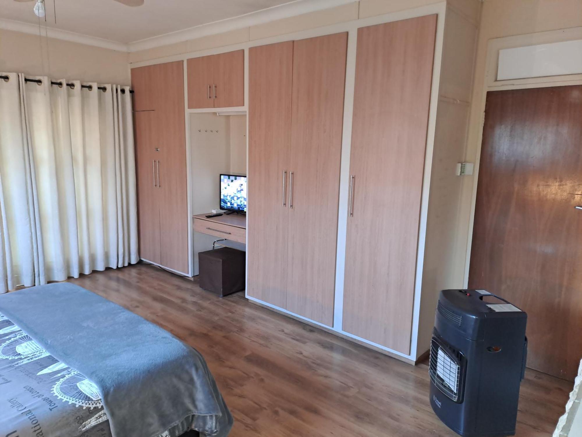 Meadows Guesthouse Germiston Bilik gambar